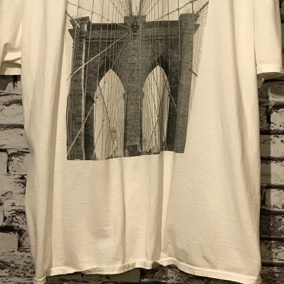 Brooklyn Bridge Shirt - Picture 4 of 6